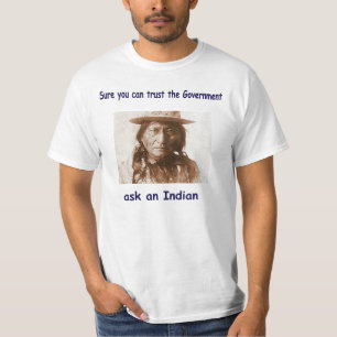 Camiseta seguro usted puede confiar en que el gobierno