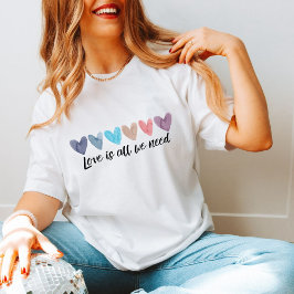 Camiseta Seis Corazones Guay de color de agua con texto de