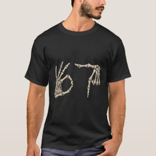 Camiseta Seis Siete 6 7 Meme 67 Mano de Esqueleto Traje de