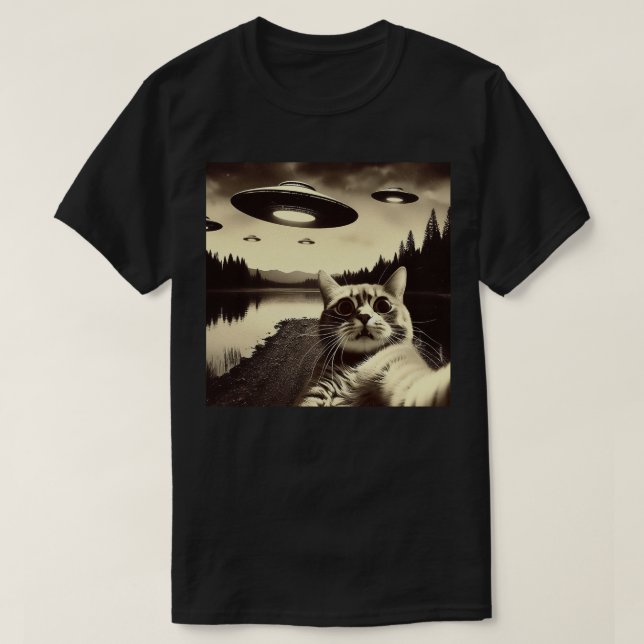 Camiseta Selfie de gato con OVNI (Diseño del anverso)