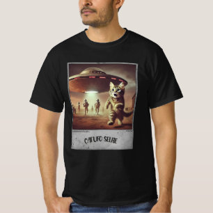 Camiseta Selfie de OVNI de gato: Kitty asustado (camiseta m