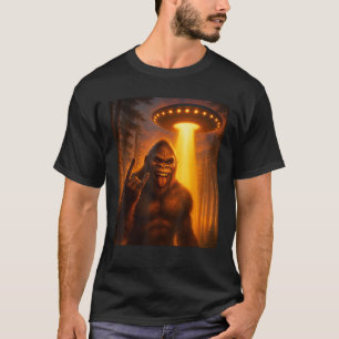 Camiseta Selfie De Pie Grande Sasquatch Con Roca Alienígena