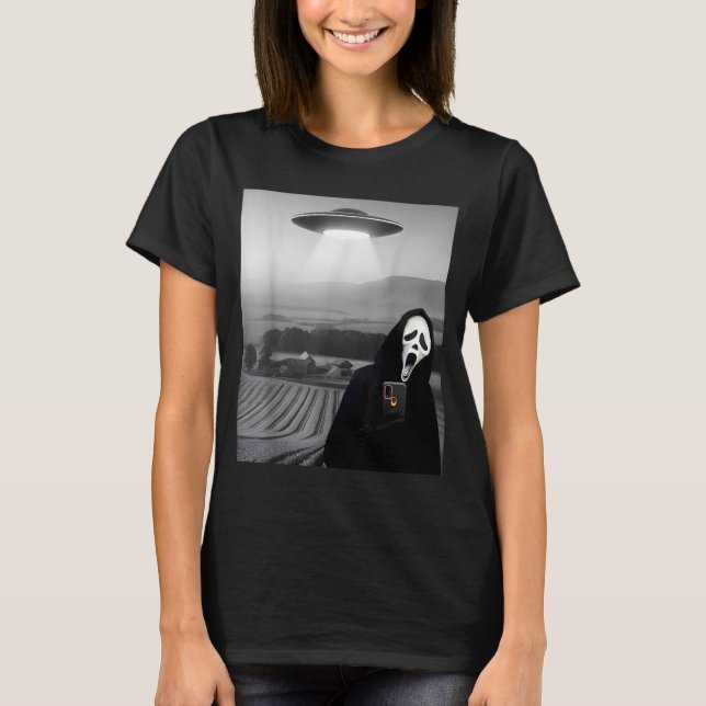 Camiseta Selfie de terror con rostro lindo y fantasma con a (Anverso)