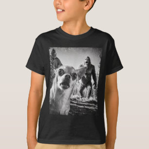 Camiseta Selfie Divertido de Chihuahua con Bigfoot Sasquatc