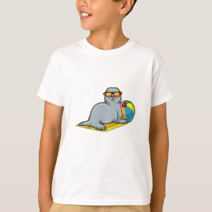 Camiseta Sello para tomar el sol con agua y gafas de sol