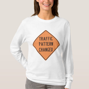 Camiseta Señal de advertencia de cambio de patrón de tráfic