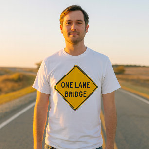 Camiseta Señal de carretera de puente de un carril Amarillo