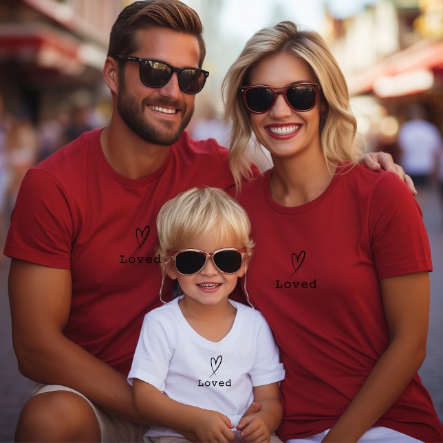 Camiseta Sencillo corazón de bolsillo y personalizado de te (Subido por el creador)