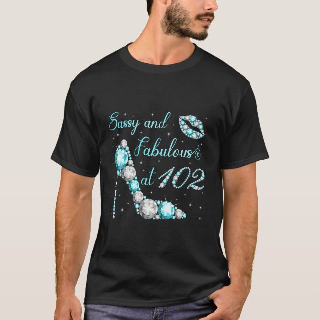 Camiseta Sencillo Y Fabuloso Con 102 Talón De Alto 102º (Anverso)