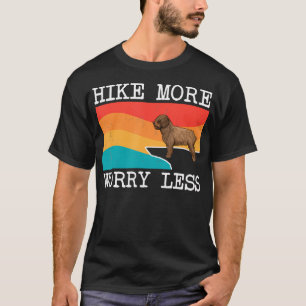 Camiseta Senderismo más preocupante menos excursión gráfica