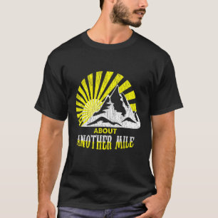 Camiseta Senderismo retro vintage en camping al aire libre