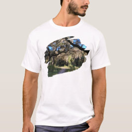 Camiseta Sendero de musgo español iluminado por el sol