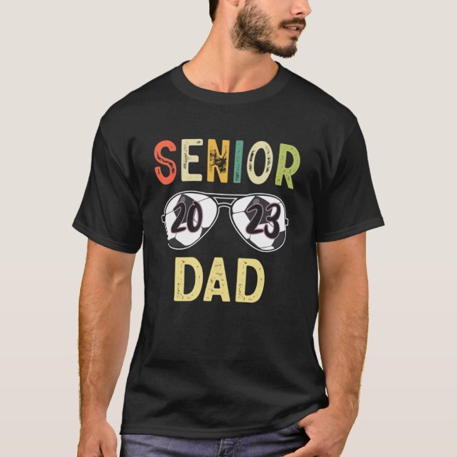 Camiseta Senior Dad 2023 Orgulloso Dad Soccer Lover Senior  (Anverso)
