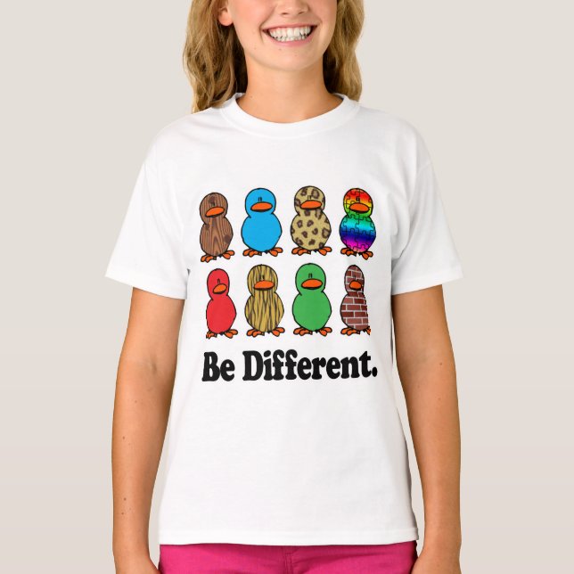 Camiseta ser diferentes patos de pato divertidos (Anverso)