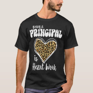Camiseta Ser director es trabajo de corazón Love Leopard V-