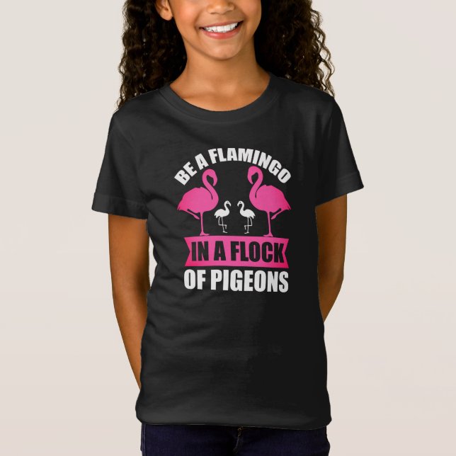 Camiseta Ser Un Flamingo En Una Manada De Cerdos-18716 (Anverso)