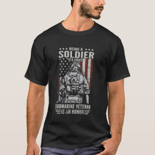 Camiseta Ser un veterano de submarinos es un honor bandera