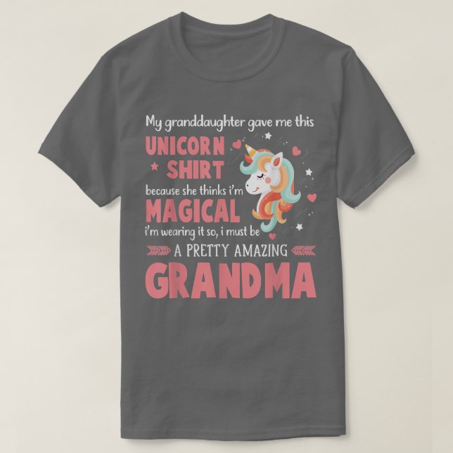 Camiseta Ser Una Abuela Magnífica Unicornio De Nieta (Diseño del anverso)