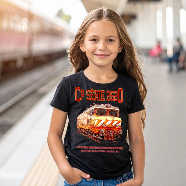 Camiseta Serie 2620 Locomotora Eléctrica. Nez-Casse Loco (CP Serie 2620 Electric Locomotive. Nez-Casse Train. Girl Basic T-Shirt)