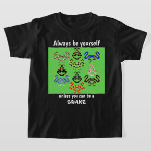 Camiseta Serpientes en el césped Niños coloridos amante de