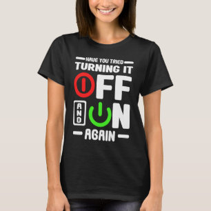 Camiseta servicio de escritorio de ayuda de TI para arregla