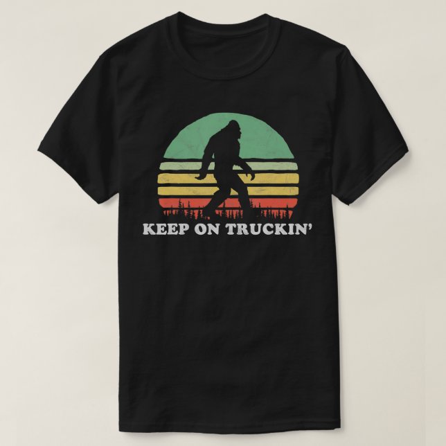Camiseta Sesenta Y Siete En Truckin Retro (Diseño del anverso)
