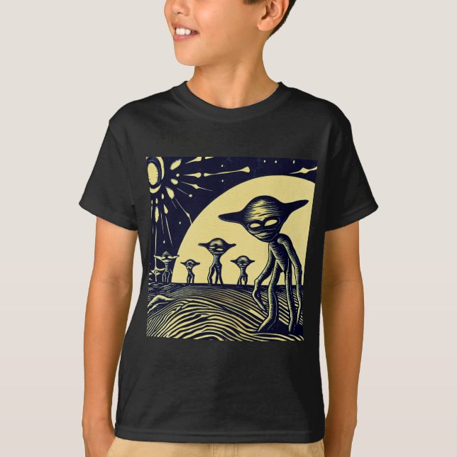 Camiseta SF - Extranjeros En Un Extraño Planeta Woodcut 2 (Anverso)