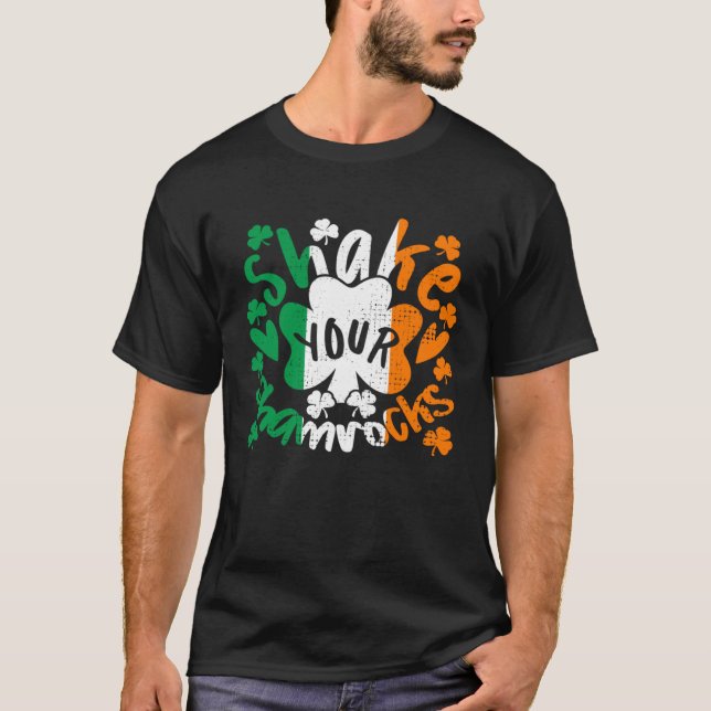 Camiseta Shake Your Shamrocks St Patricks Day Irish Flag (Anverso)