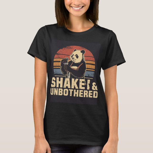 Camiseta Shaken & Unbothered Panda Bartender Shirt (Anverso)