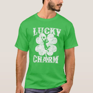 Camiseta Shamrock Leaf Lucky Charty Volleyball Player St Pa