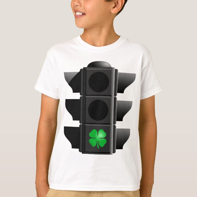 Camiseta shamrock verde. (Anverso)