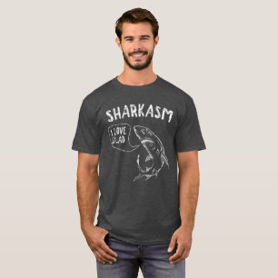 Camiseta Sharkasm con el tiburón que dice "amo la ensalada