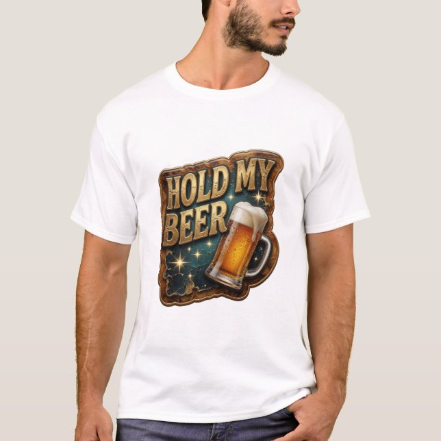 Camiseta Sharp con cita de SOSTÉN MI CERVEZA (Anverso)