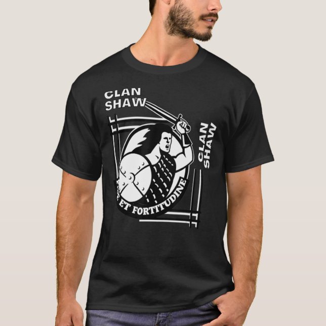Camiseta Shaw Clan Gaelic Motto Swordsman (Anverso)