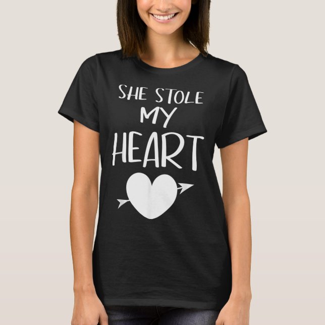 Camiseta She Stole My Heart Valentines Day Matching Couples (Anverso)