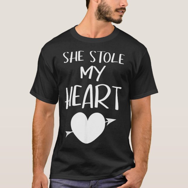 Camiseta She Stole My Heart Valentines Day Matching Couples (Anverso)