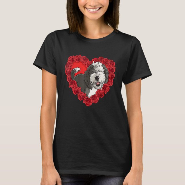 Camiseta Sheepadoodle Heart Roses Valentine Day Dog Mom (Anverso)
