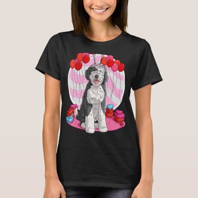 Camiseta Sheepadoodle Heart Valentine Dog (Anverso)