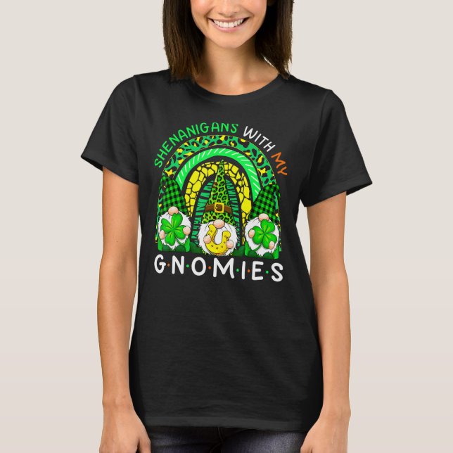 Camiseta Shenanigans con mi gnomies Rainbow Leopard St Pat (Anverso)