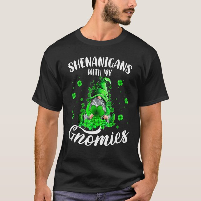 Camiseta Shenanigans Con Mis Gnomies St Patrick S Day Gnome (Anverso)