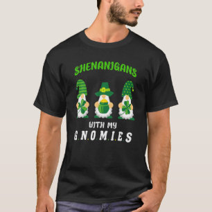 Camiseta Shenanigans con mis gnomos en el Día de San Patric
