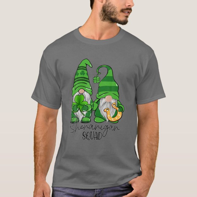Camiseta Shenanigans Squad St Patricks Day Gnomies Green Pr (Anverso)