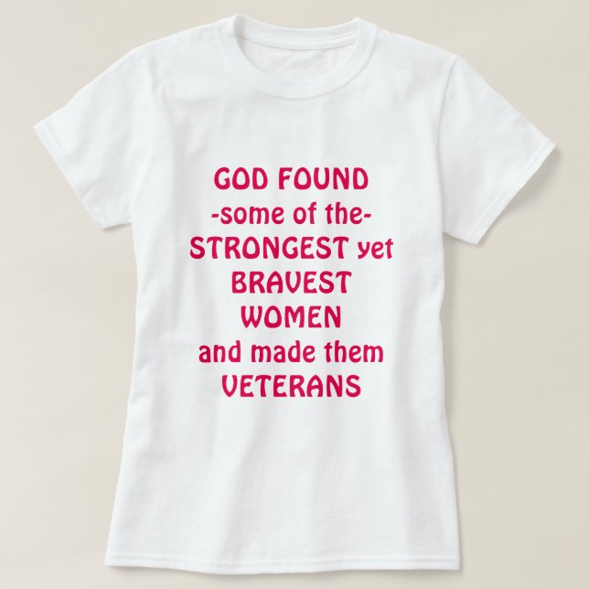 Camiseta ¡SheServed, ella lleva botas de combate también! (Diseño del anverso)