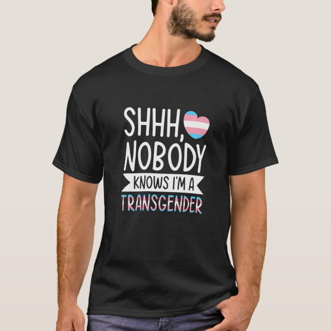 Camiseta Shhh Nadie sabe que soy un orgullo gay transgénero (Anverso)
