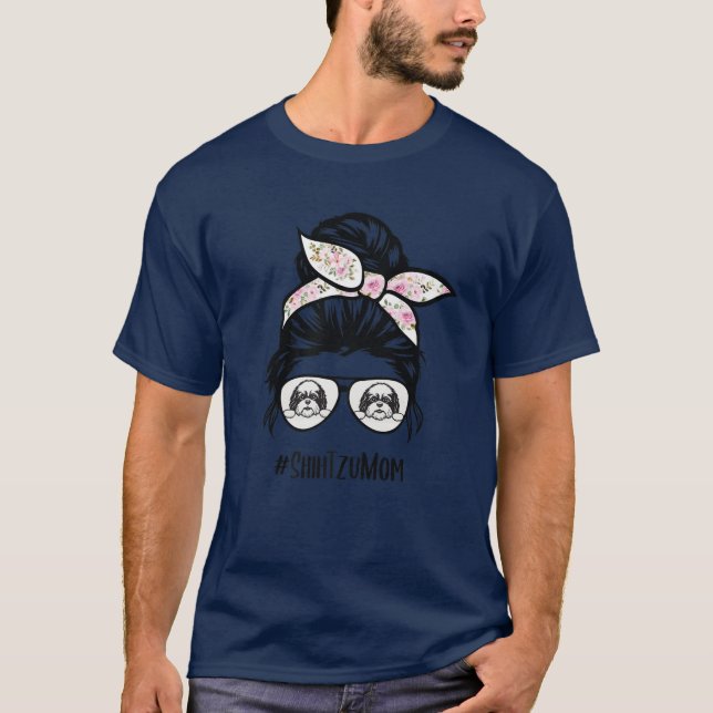 Camiseta Shih Tzu Mom Messy Bun Hair Glasses (Anverso)
