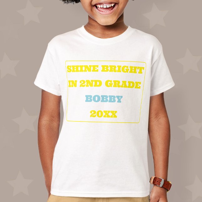 Camiseta Shine Bright Second Grade Back To School T-Shirt (Shine Bright In 2nd Grade Boy)