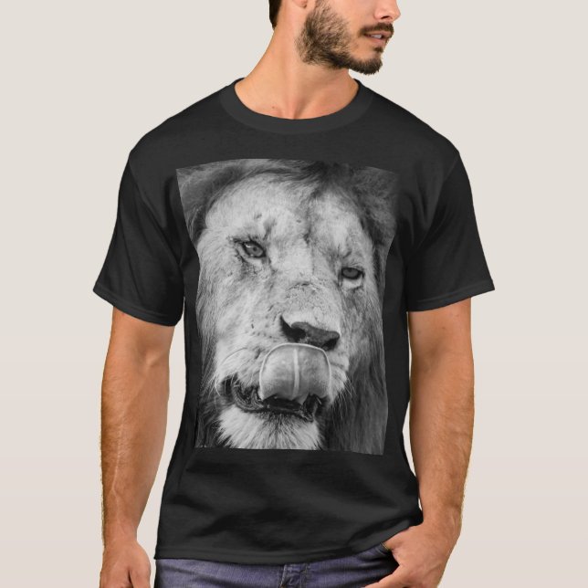 Camiseta Show Your Strength with Our Lion Print Shirt (Anverso)