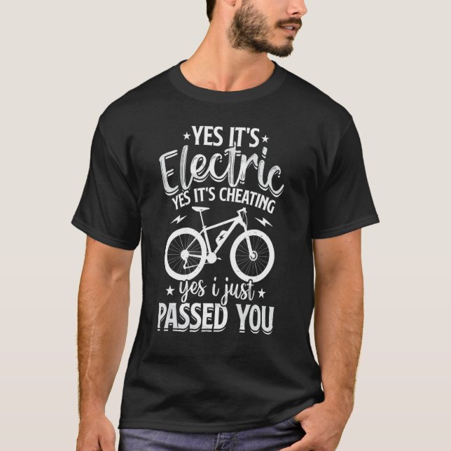 Camiseta Sí, es eléctrico, sí, es engañar a la electricidad (Anverso)
