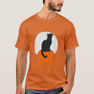 Camiseta Siéntete asustado y lindo gato negro sentado en la