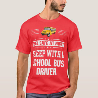 Camiseta Siéntete Seguro De Noche Dormiendo Con Un Conducto